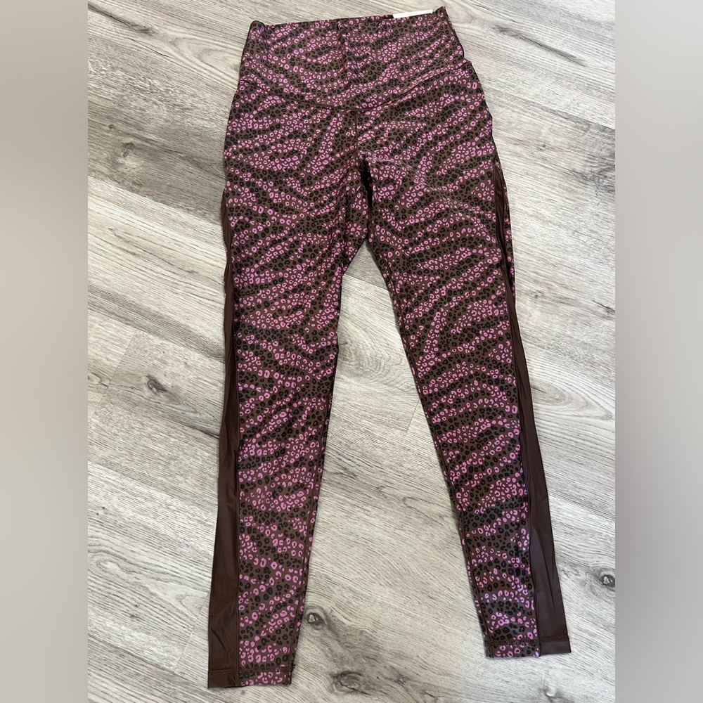 Offline By Aerie Real Me High Waisted 7/8 Leggings - Pink Leopard Print - Size L